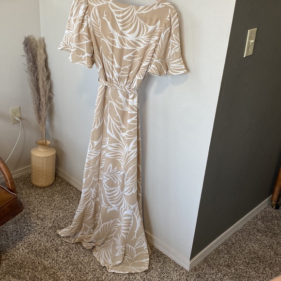 Patterned Dress - Picture 5 of 5